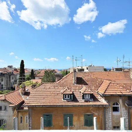 Big 80 M2 With Balcony In The Heart Of Appartamento Spalato