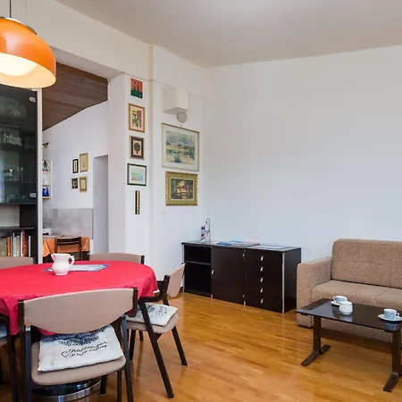 Big 80 M2 With Balcony In The Heart Of Appartamento *