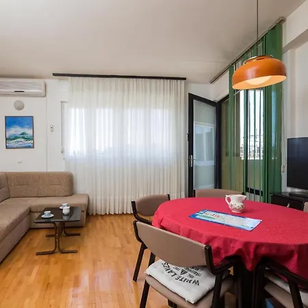 Big 80 M2 With Balcony In The Heart Of *