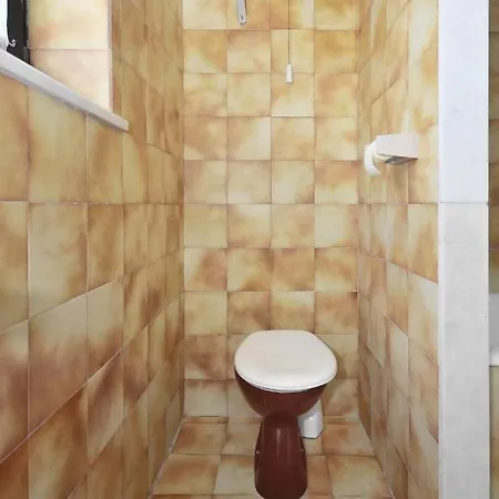Big 80 M2 With Balcony In The Heart Of Apartment Split