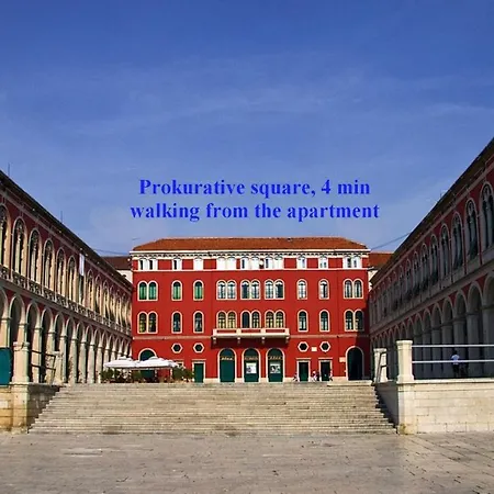 Big 80 M2 With Balcony In The Heart Of Apartment